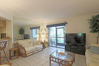 9627 Eaton Gardens Ln in Ft. Myers, FL - Building Photo - Building Photo