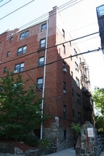 669 N Terrace Ave in Mount Vernon, NY - Building Photo - Building Photo