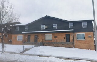 12133 W Bluemound Rd in Wauwatosa, WI - Building Photo