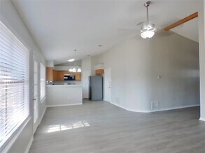 1302 Texas Oak Way in Cedar Park, TX - Building Photo - Building Photo