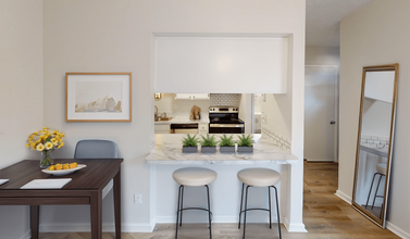 Barrington Square Apartments in Columbus, OH - Foto de edificio - Building Photo