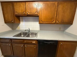 11271 Florida Blvd in Baton Rouge, LA - Foto de edificio - Building Photo