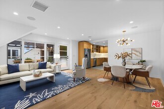 1062 S Alfred St in Los Angeles, CA - Building Photo - Building Photo