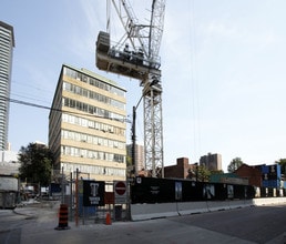 75 St Nicholas St in Toronto, ON - Building Photo - Building Photo