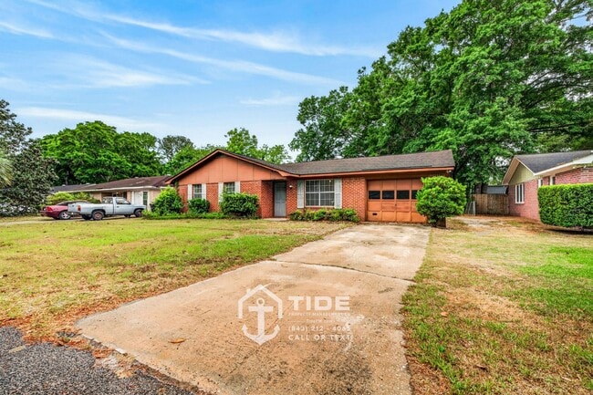 123 E Edgefield Dr in Summerville, SC - Building Photo - Building Photo