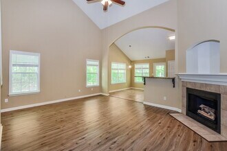 944 Shorey Ln in Cordova, TN - Building Photo - Building Photo