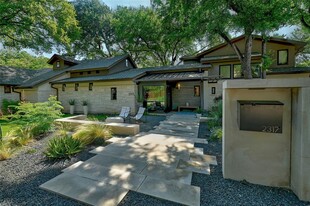 2317 Kinney Rd in Austin, TX - Building Photo - Building Photo