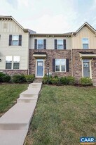 3478 Steamer Dr in Keswick, VA - Building Photo