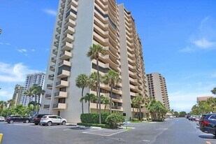 4200 N Ocean Dr, Unit 2-903 in Riviera Beach, FL - Building Photo