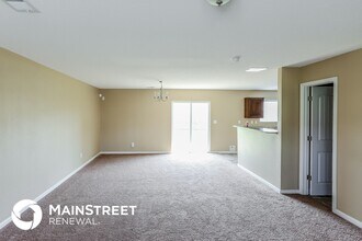 10063 Chariden Dr in Cordova, TN - Foto de edificio - Building Photo