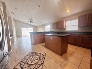 127 Appian Way in Kissimmee, FL - Building Photo - Building Photo