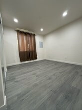 10696 Walnut St, Unit 10696 Walnut St in Los Alamitos, CA - Foto de edificio - Building Photo