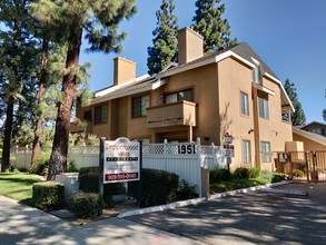 Pepperwood Villas in Ontario, CA - Building Photo - Building Photo