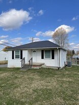 1700 E Spring St in Cookeville, TN - Building Photo