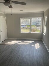 1005 Southampton Dr in Angleton, TX - Building Photo - Building Photo