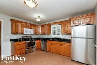 4042 Hampton Ct in Marietta, GA - Building Photo - Building Photo