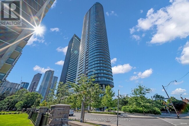 property at 585-585 Bloor St E