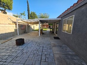 37212 Little Sycamore St in Palmdale, CA - Building Photo - Building Photo