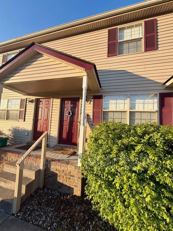 property at 106 Mt Vernon Ln