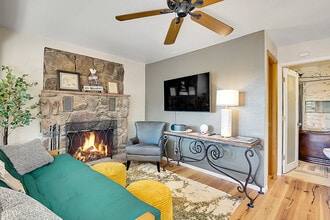 185 Sioux Trail in Evergreen, CO - Building Photo - Building Photo