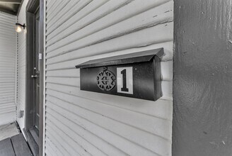 402 Ada St in San Antonio, TX - Building Photo - Building Photo