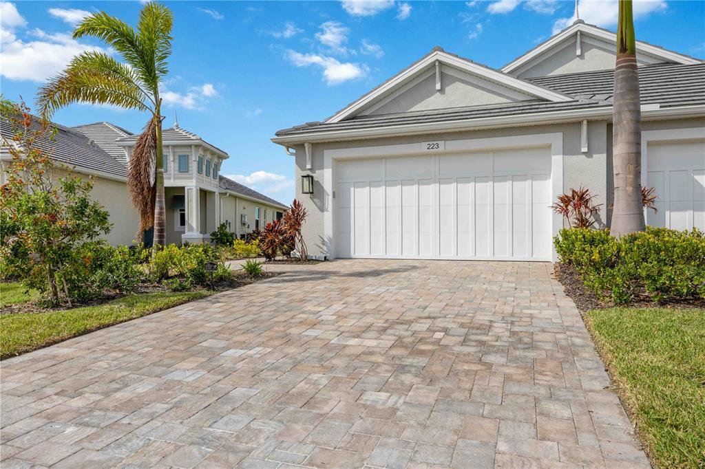 223 O'keeffe Cir in Bradenton, FL - Building Photo