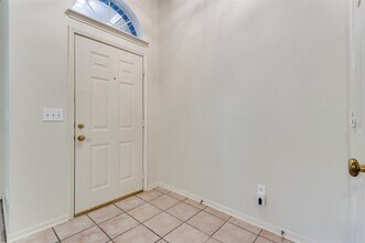 127 S Winterport Cir in Spring, TX - Building Photo - Building Photo