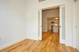 210-220 E 22nd St in New York, NY - Foto de edificio - Building Photo