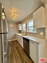 1326 S Bronson Ave in Los Angeles, CA - Building Photo - Building Photo