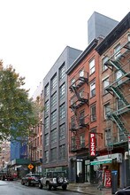 145 Ludlow St in New York, NY - Building Photo - Building Photo