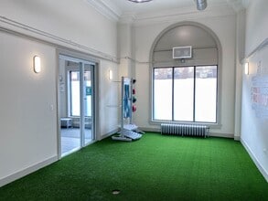 623 W Briar Pl, Unit 540-3I in Chicago, IL - Foto de edificio - Building Photo