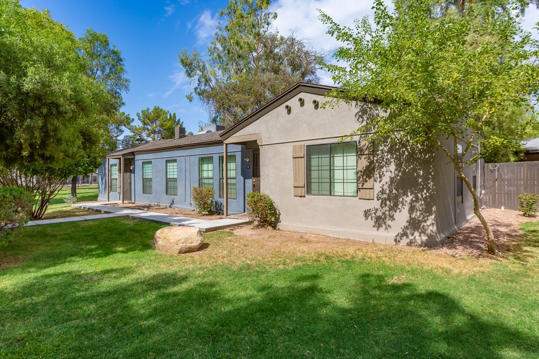 Park Shadows in Goodyear, AZ - Foto de edificio