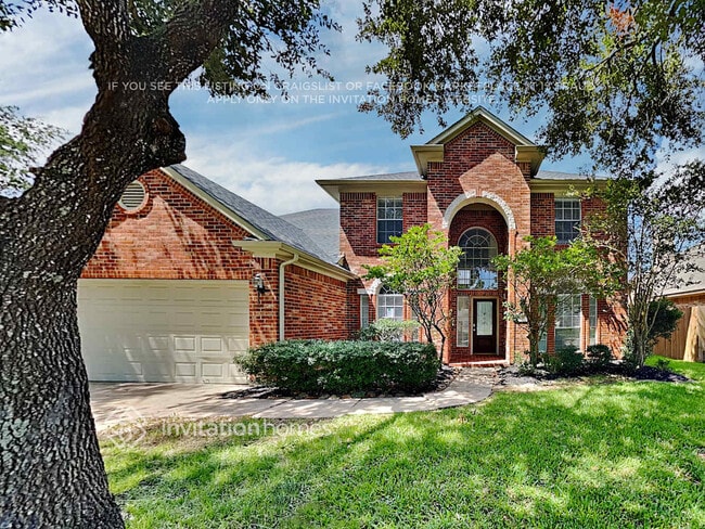 property at 1120 Sunset Lakes Dr