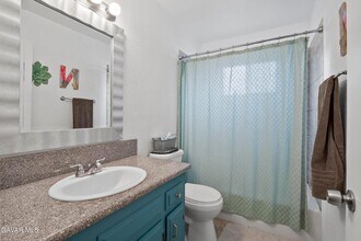 42807 Sachs Dr in Quartz Hill, CA - Building Photo - Building Photo