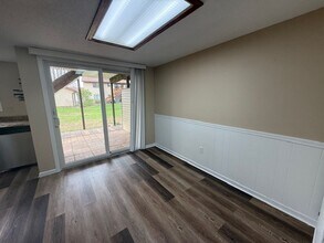 1304 Christopher Cir in Urbana, IL - Building Photo - Building Photo