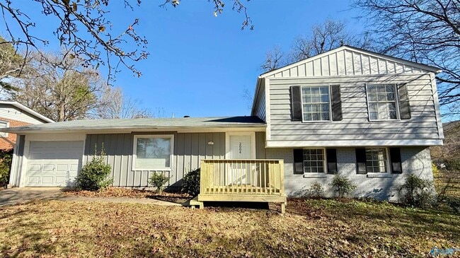 property at 2004 Chambers Dr NE