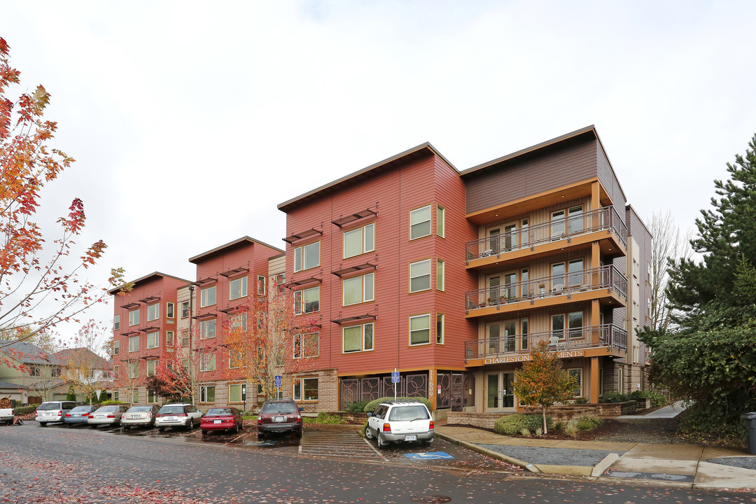 The Charleston Apartments in Wilsonville, OR - Building Photo