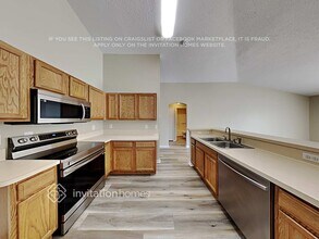 1903 Drum Dr in Poinciana, FL - Foto de edificio - Building Photo