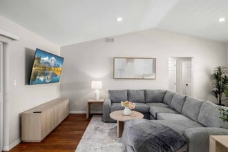 1941 Tidewater Ct in Zephyrhills, FL - Building Photo - Building Photo