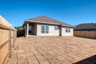 516 Fallbrook Dr in Temple, TX - Foto de edificio - Building Photo