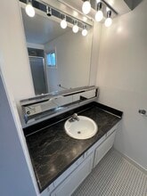 27021 Nantucket Ct in Southfield, MI - Foto de edificio - Building Photo