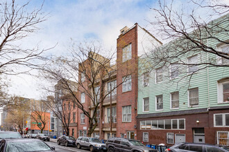 151 Manhattan Ave in Brooklyn, NY - Building Photo - Building Photo