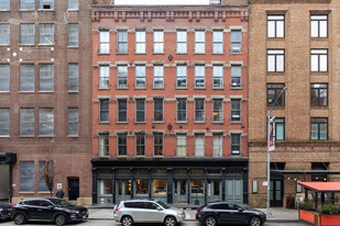 64 North Moore St in New York, NY - Foto de edificio - Building Photo