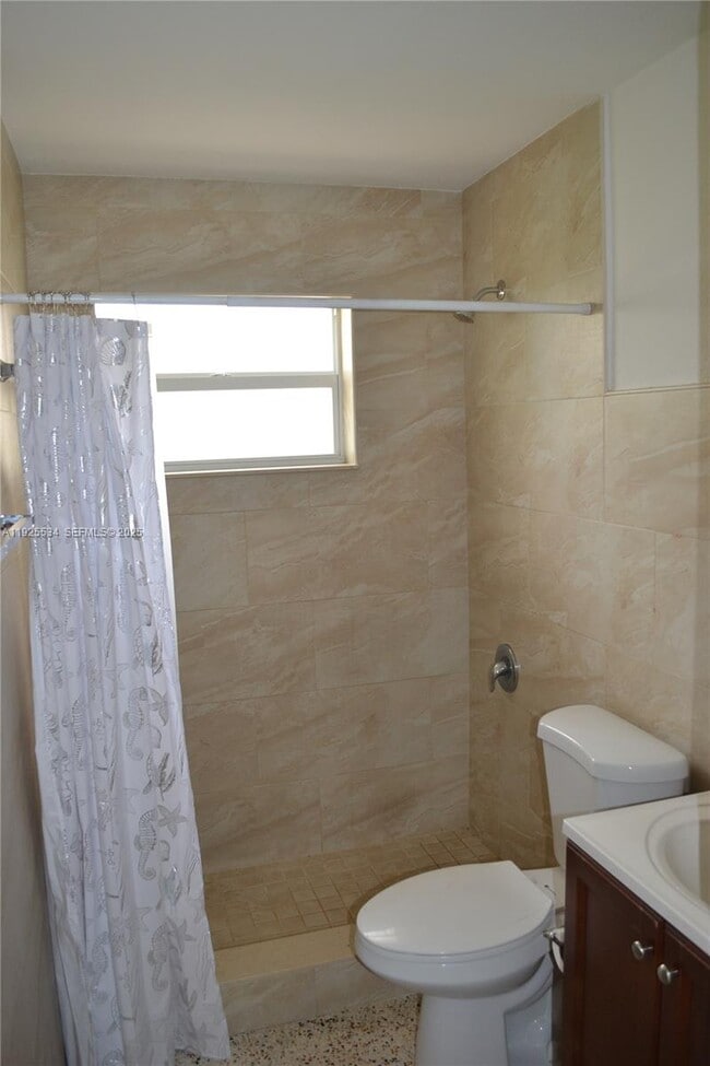 751 SE 6th Pl in Hialeah, FL - Building Photo - Building Photo