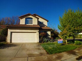 242 Mission Serra Terrace in Chico, CA - Building Photo