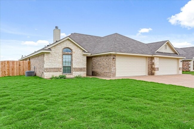 600 Hilltop in Hewitt, TX - Building Photo - Building Photo
