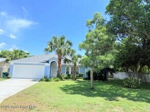 106 Delvalle St in Melbourne Beach, FL - Building Photo - Building Photo