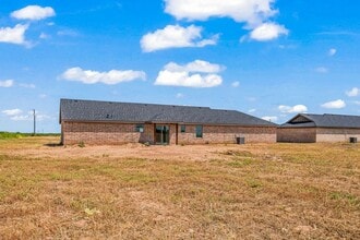 11015 N County Rd 2800 in Lubbock, TX - Building Photo - Building Photo