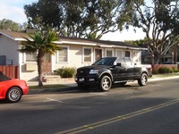 201 Pecan Ave in Huntington Beach, CA - Foto de edificio - Building Photo