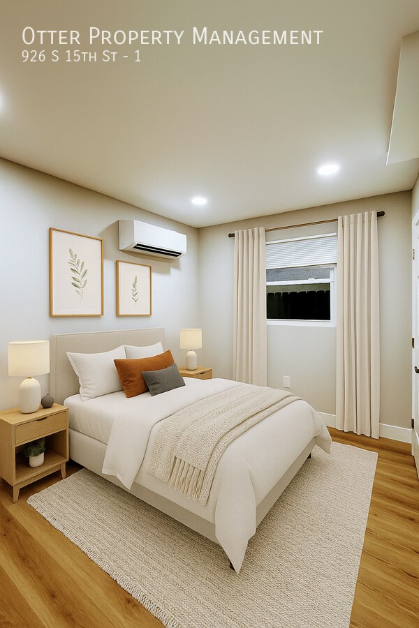 property at 926 S 15th St